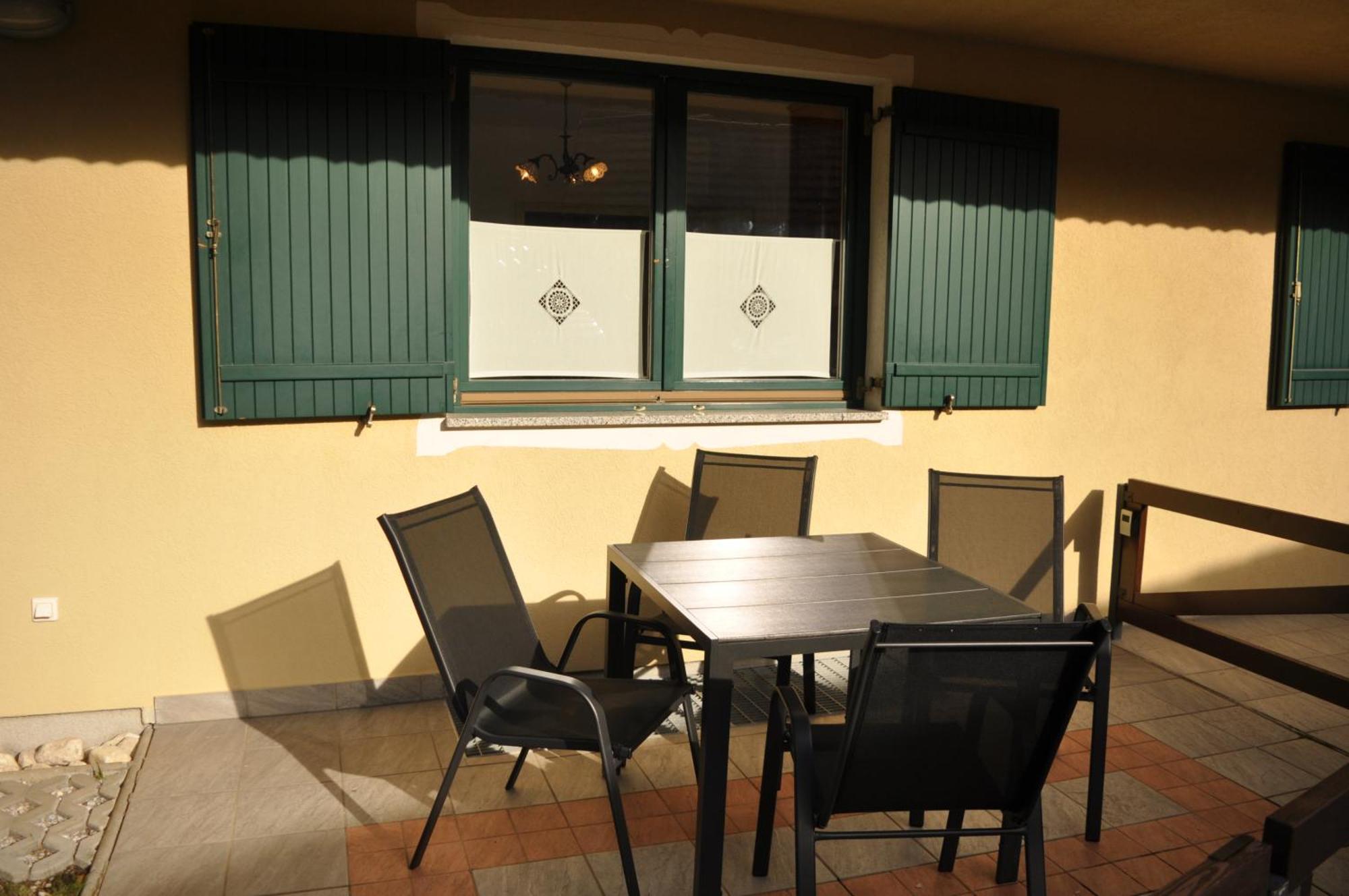 Apartment Mojstrovka With Terrace In City Center Kranjska Gora Kültér fotó