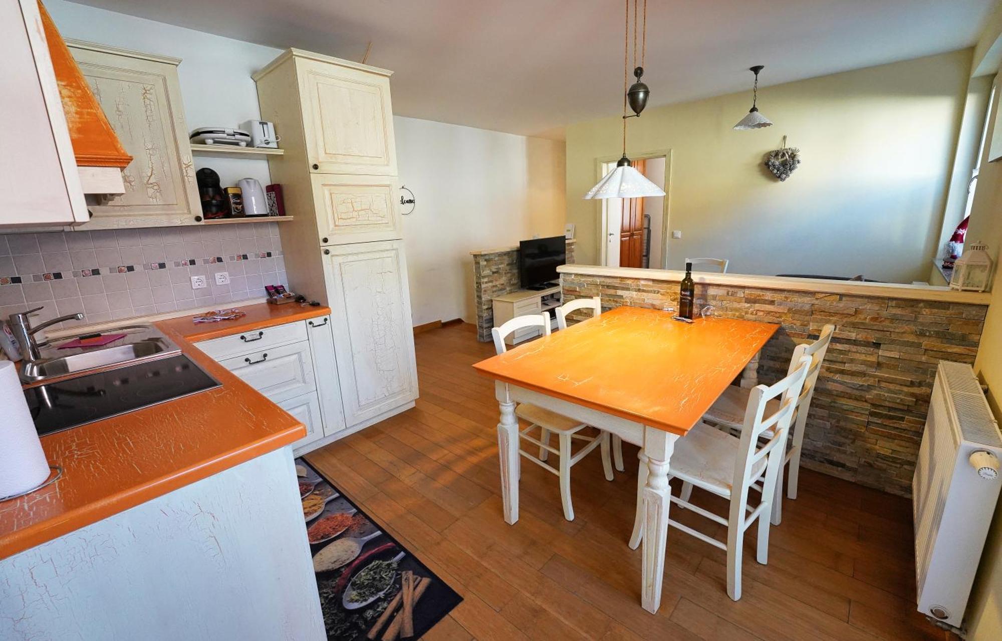 Apartment Mojstrovka With Terrace In City Center Kranjska Gora Kültér fotó