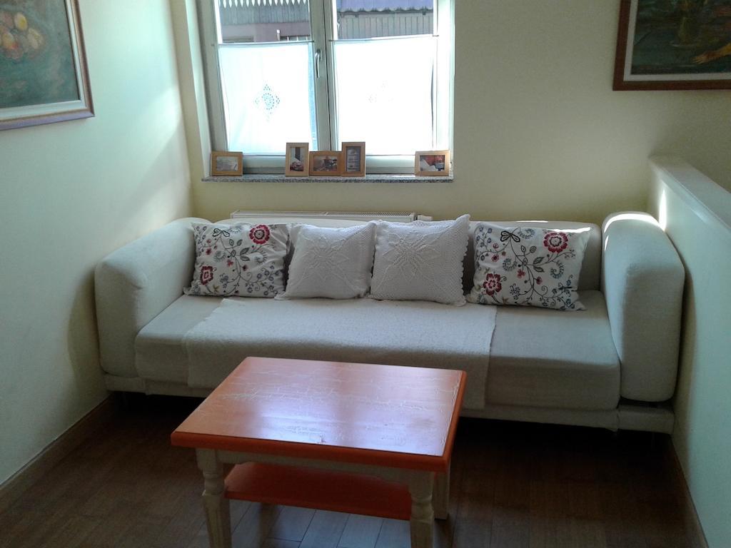 Apartment Mojstrovka With Terrace In City Center Kranjska Gora Kültér fotó
