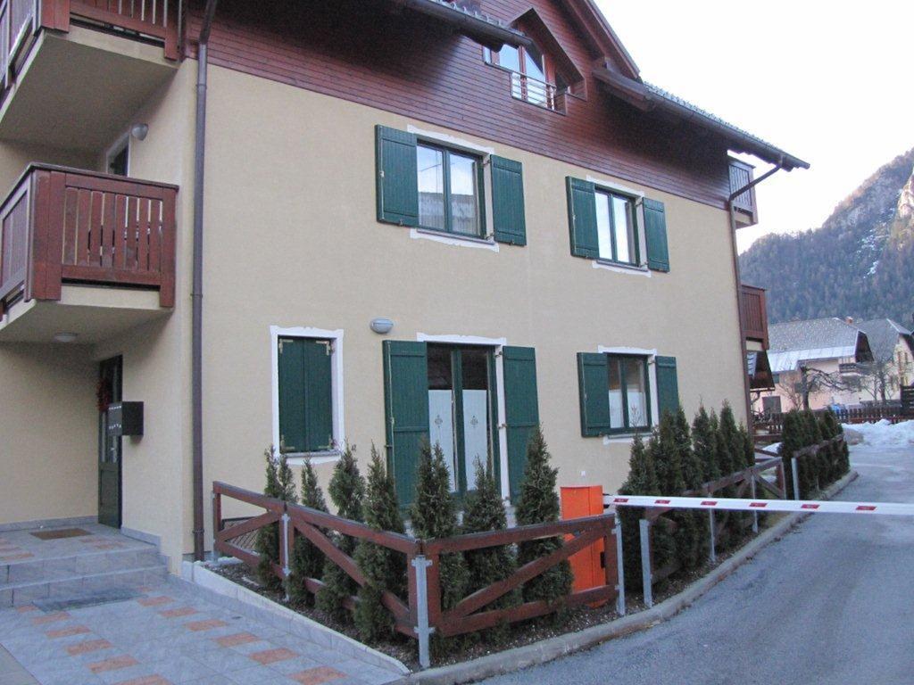 Apartment Mojstrovka With Terrace In City Center Kranjska Gora Szoba fotó